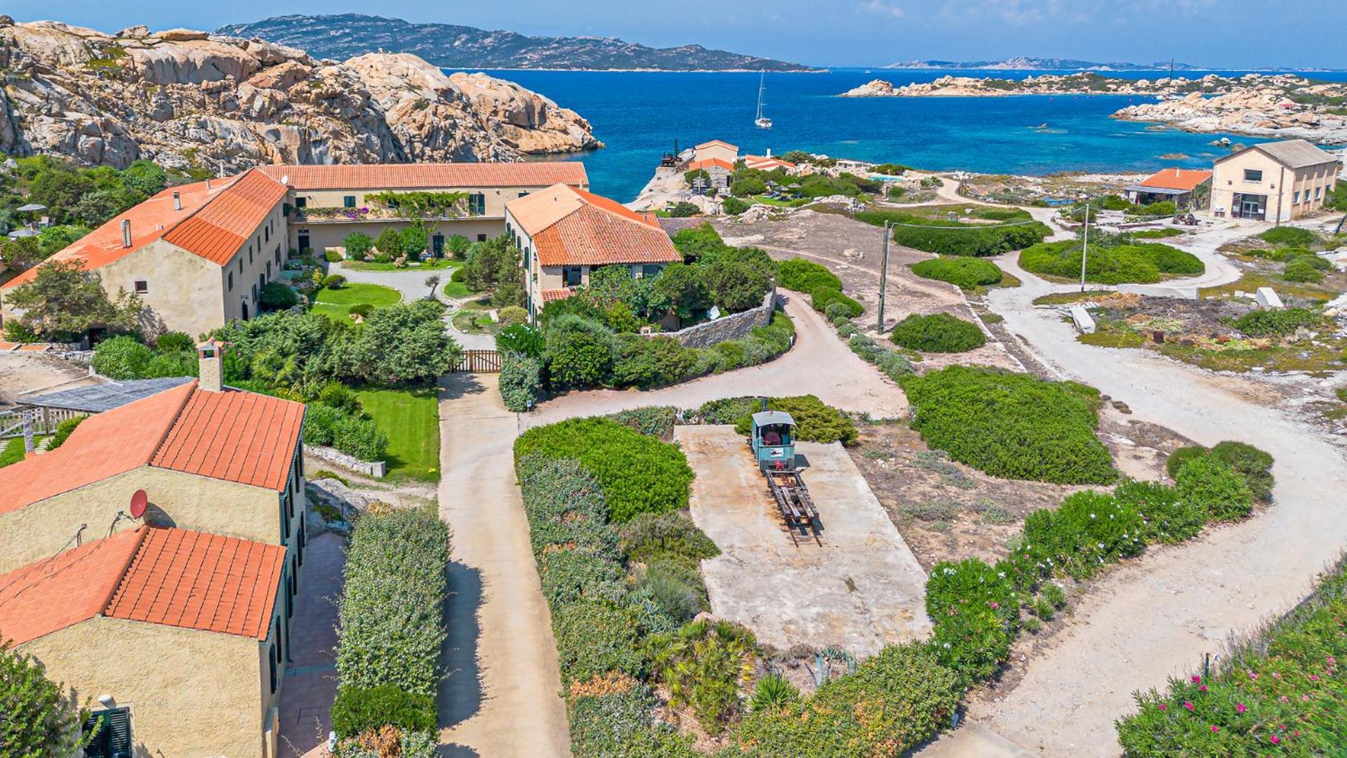 Residence Cala Francese - Case Sul Mare لا ماداّلينا المظهر الخارجي الصورة